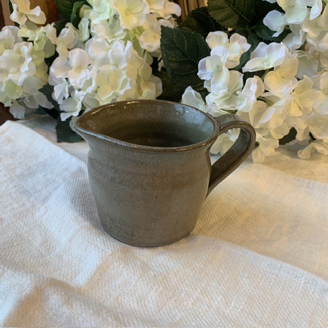 Handdrejad Kanna ''Grönbrun chamotte'' Sundboden Design